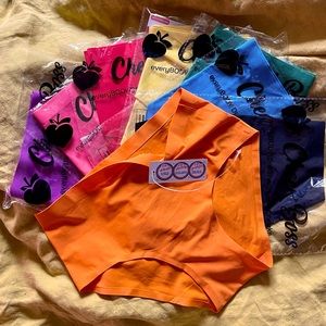 🌈CHEEKBOSS RAINBOW SOLIDS BRIEFS / 8PAIR BUNDLE / SZ S